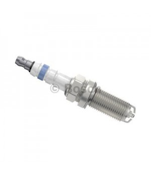 Свеча зажигания BOSCH 0 242 232 515 Toyota Camry Nissan Almera KIA  Sportage Hyundai ix35